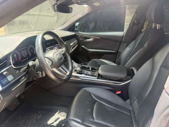 Audi Q8 2021 image 7