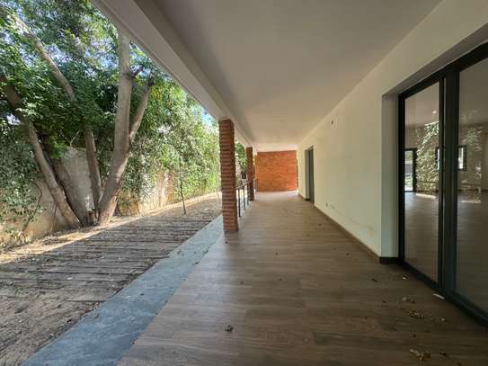 Villa embassade à louer à fan résidence 6 chambres image 3