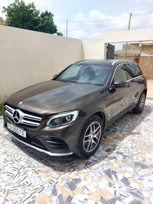 Mercedes benz glc 220D image 2