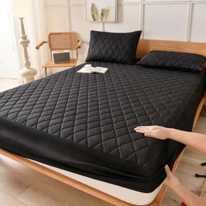 Protège-matelas imperméable matelassé  standard image 1