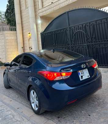 Hyndai Elantra 2014 image 2