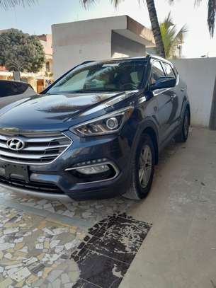 Hyundai  santafé  2017 image 2