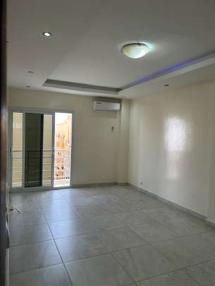 F3 2 chambres 2 sdb 250000 par mois image 2