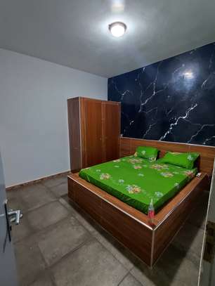 Studio T2 meublé à louer à Khar Yalla Grand Yoff image 5