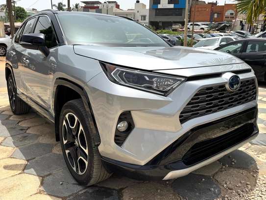 Toyota Rav 4XSE Hybride image 2