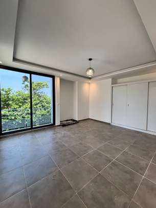 Appartement à louer à Mermoz image 3