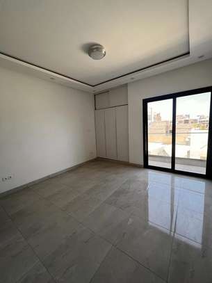 Duplex  de type F6  à louer aux mamelles image 7