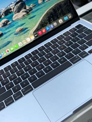 MacBook Air 2025 M4 image 4