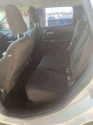 Jeep Modèle Cherokee 2019 image 11