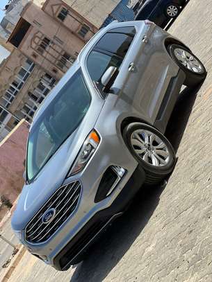Ford Edge Titanium 2020 v4 image 4