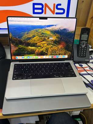 MacBook Pro 14 Pouces,2021  Puce Apple M1 Pro image 7