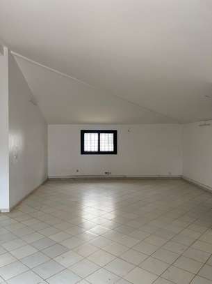 Villa à louer aux almadies image 10