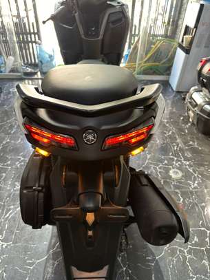 Nmax 125 2025 avec cmc image 4