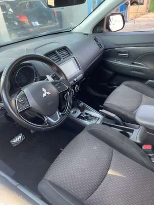 Mitsubishi RVR image 8