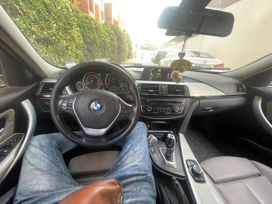 BMW SÉRIE 3 2013 image 5