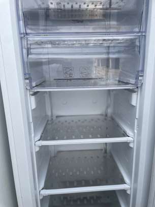 Beko congélateur coffre blanc grande capacité image 1
