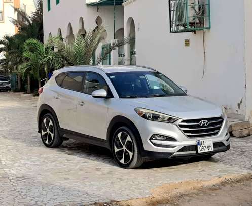 Hyundai Tucson image 3
