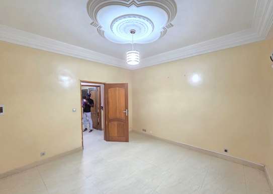 Studio moderne aux Maristes image 4