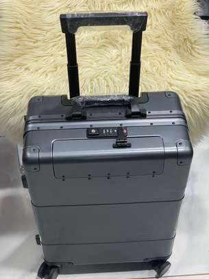 Valise en aluminium 'haut de gamme cabine image 2