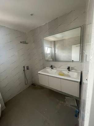 APPARTEMENT DE LUXE F4 au  Point E (DAKAR) image 14