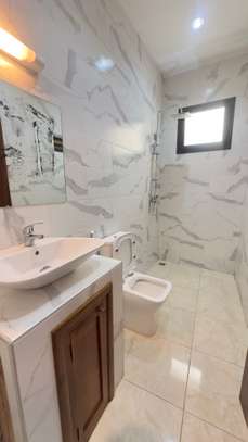 Appartement entièrement meublé à vendre à Liberté 1 image 11