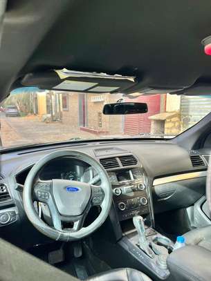 JE CEDE FORD EXPLORER 2019 4*4 image 3