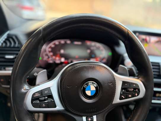 BMW X4 M40 image 9