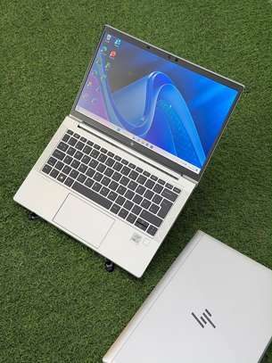 Hp elitebook 830 G7 i7 10th image 3