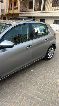 Peugeot 308 année 2016 image 6