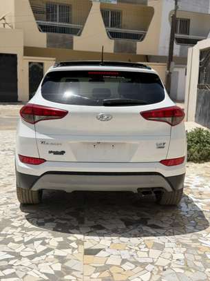 Hyundai Tucson 2017 image 2