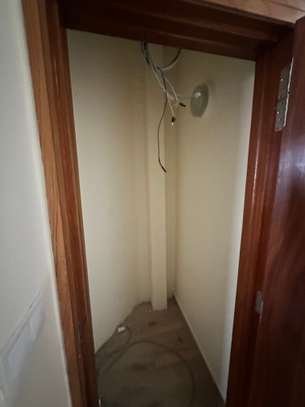 APPARTEMENT F5 À LOUER MARISTES image 10