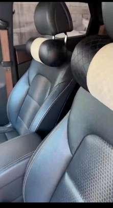 Hyundai tucson image 2