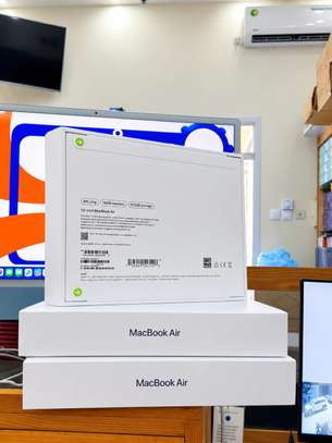 MacBook Air 13.6" M5 (16 Go RAM / 512 Go SSD) image 3