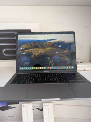MacBookPro M1 2020 ) 8gb de ram ) 512 SSD image 4