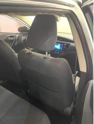 Toyota Auris 2018 image 9