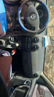DACIA DUSTER image 6