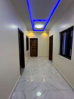 APPARTEMENT F4. KEUR MASSAR SOTRAC image 10
