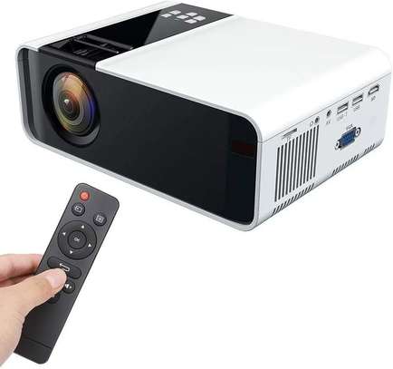 Vidéoprojecteur  FHD 8000 lumens 150 pouces (3,80m) image 2