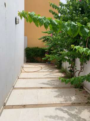 Location Villa 4 chambres salon Cité cheikh Amar Mamelles image 11