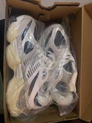New Balance Original – Taille 42 – Jamais Portées image 3