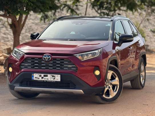 Toyota RAV4 2019 image 2