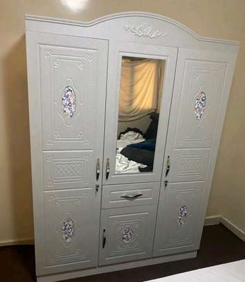 Armoire marron,noire ,gris et blanc image 13