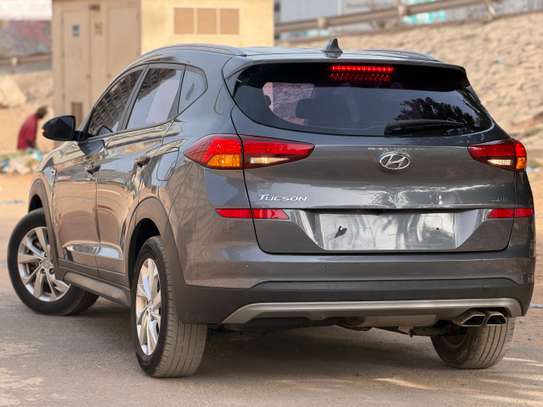 Hyundai Tucson image 6