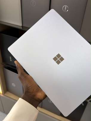 Microsoft Surface laptop 4 Ryzen 5 image 3