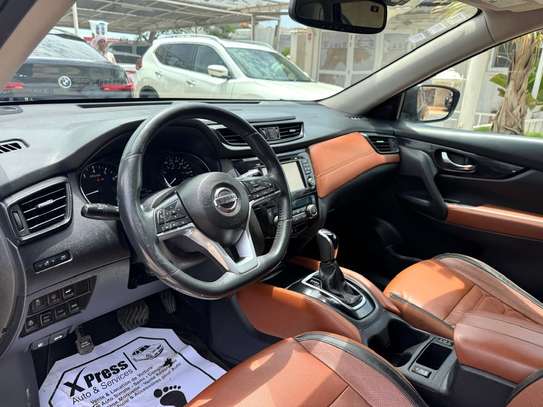 Nissan rogue image 4