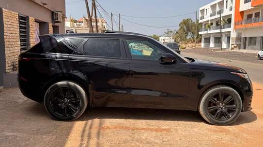 Land Rover Velar 250S image 2