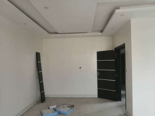 Appartement F3 à louer à Yoff près de la route image 4