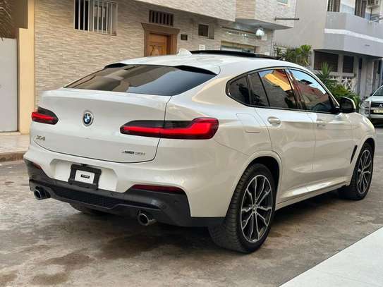BMW x4 2019 image 3