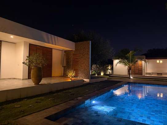 Villa haut de gamme a vendre a Nguerign image 3