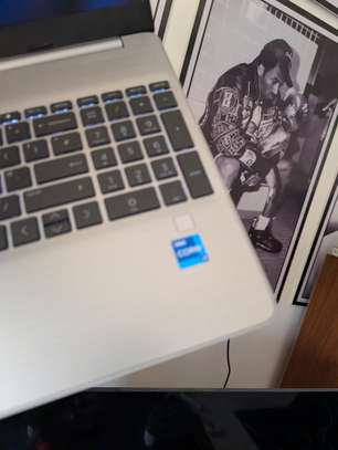 HP g9 / i7 12th gen / 512gb / 16gb ram ordinateur image 2